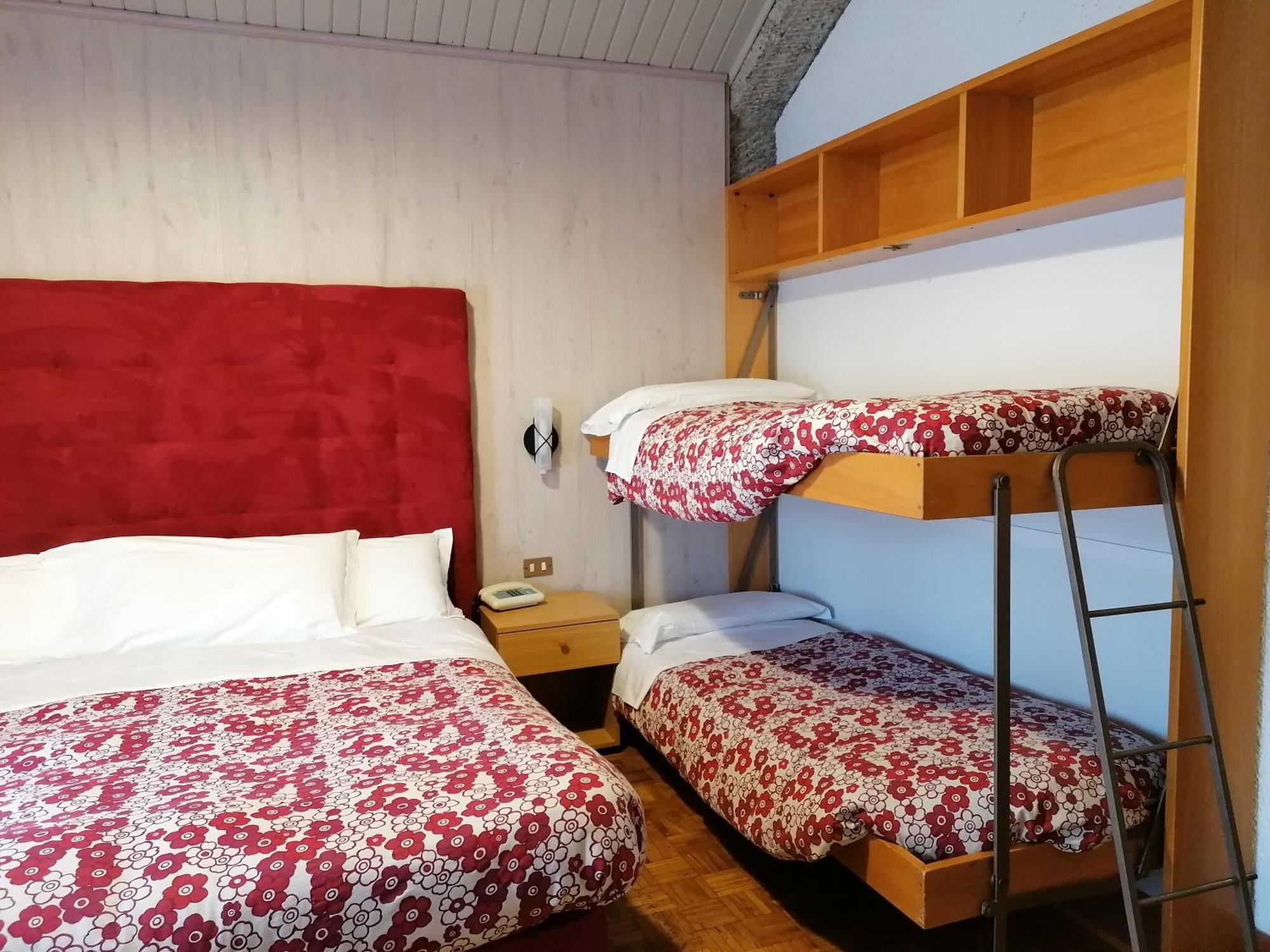 Albergo Sella - Monte Amiata 아바디아산살바토레 외부 사진