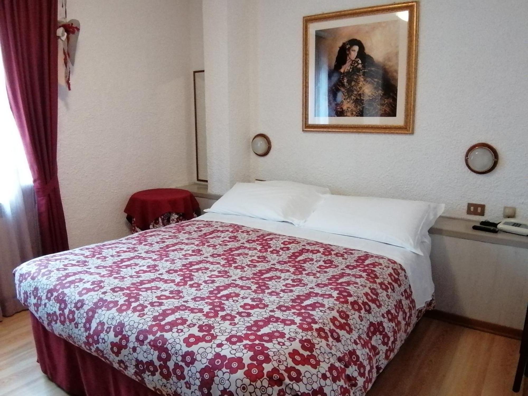 Albergo Sella - Monte Amiata 아바디아산살바토레 외부 사진