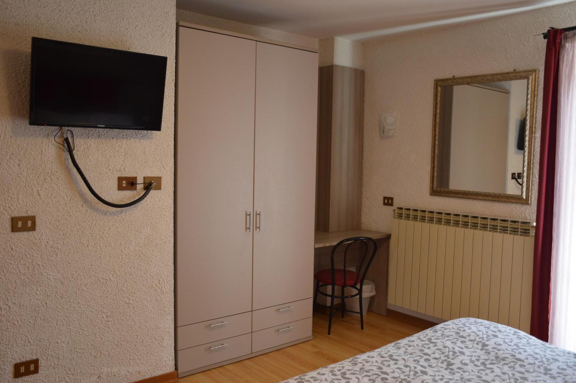 Albergo Sella - Monte Amiata 아바디아산살바토레 외부 사진