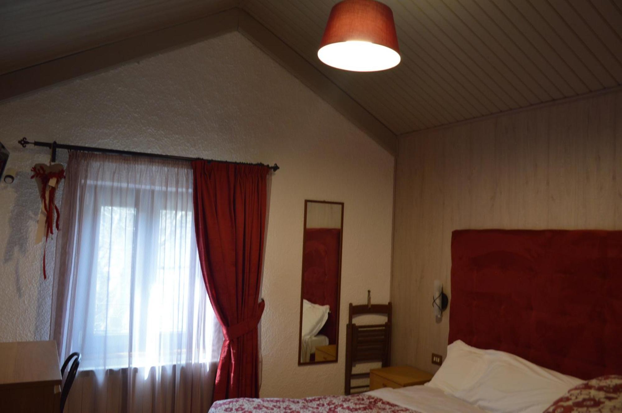 Albergo Sella - Monte Amiata 아바디아산살바토레 외부 사진