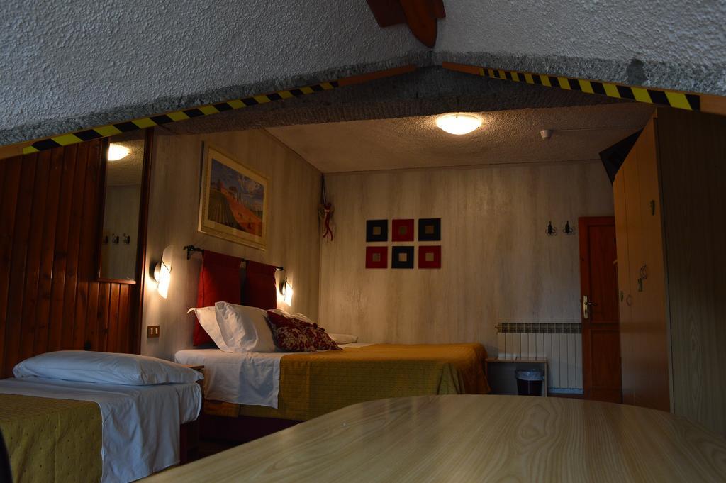 Albergo Sella - Monte Amiata 아바디아산살바토레 외부 사진